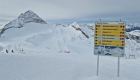 Skiën in de zomer op de Hintertux Gletsjer in Oostenrijk.